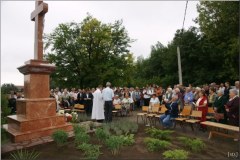 Besenyi-kereszt szentelése